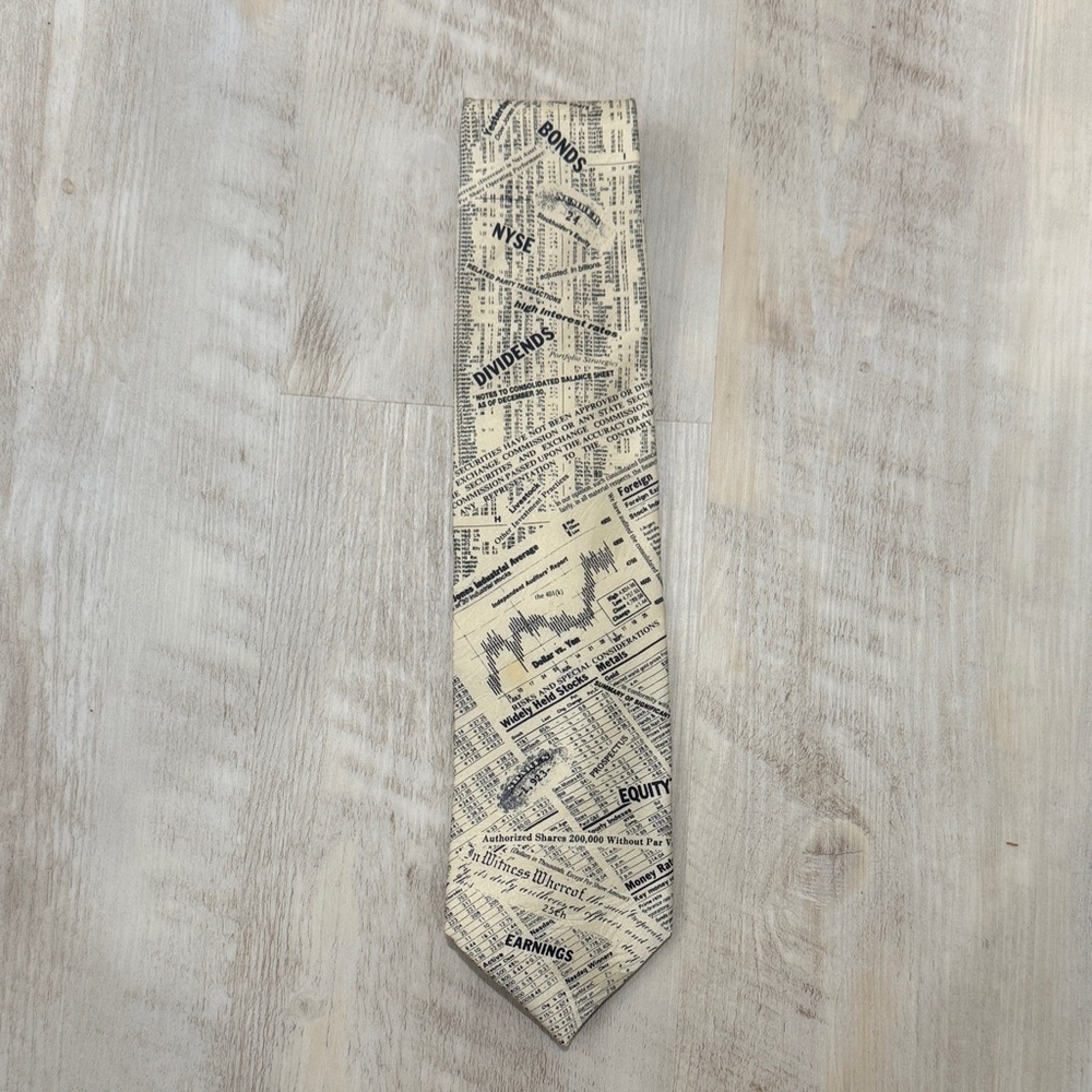 Vintage Newspaper Print Tie